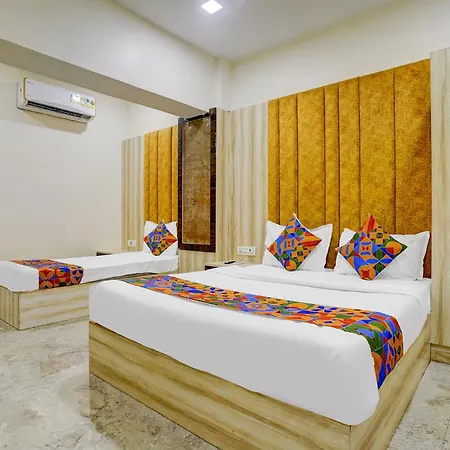 Via Sumit Palace 3*