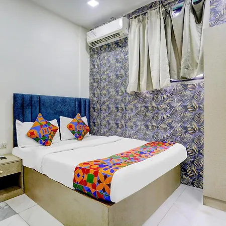 Hotel Via Sumit Palace 3*