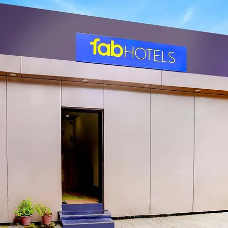 Hotel Via Sumit Palace 3*