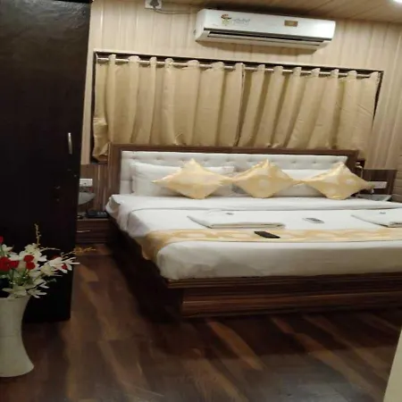 De Classico Hotel- Juhu 2*