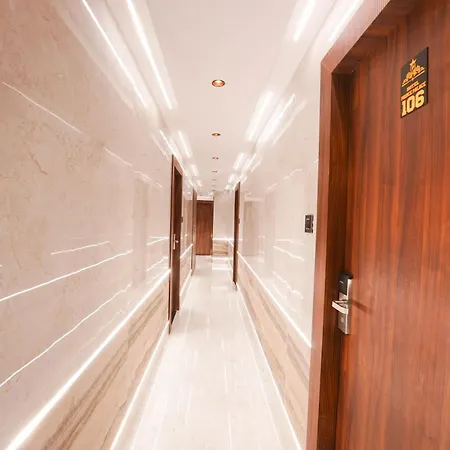 Hotel Palace Mumbai