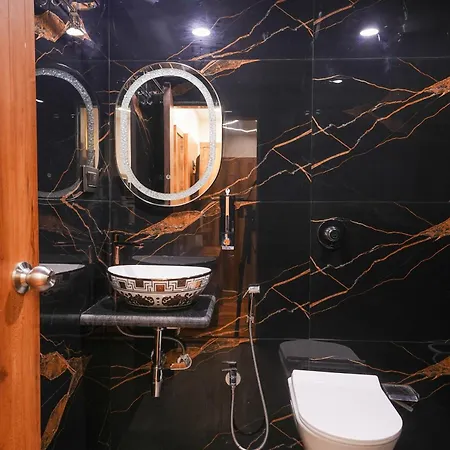Palace Hotel 2*