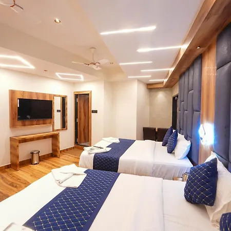 Palace 2* Mumbai