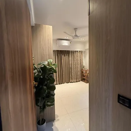 Airnest Stays- Bohemian Apartment Mumbai