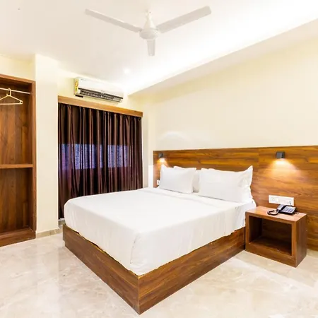 Antlers Near Borivali Railway Station Guest house