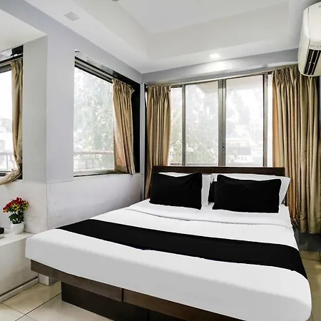 Hotel Townhouse Andheri Near Airport We Mumbai