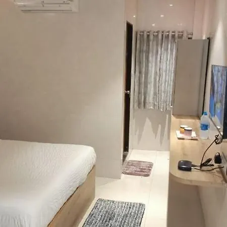 Hotel Eastern Plaza Mumbai