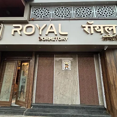 Royal Hostel *