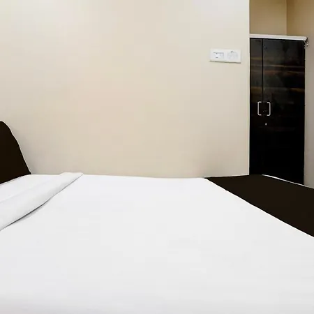 Collection O Airport Metro Andheri East Hotel Mumbai