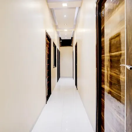 Collection O Airport Metro Andheri East Hotel Mumbai
