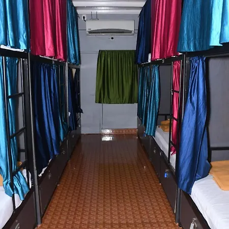 Hangout Hostel