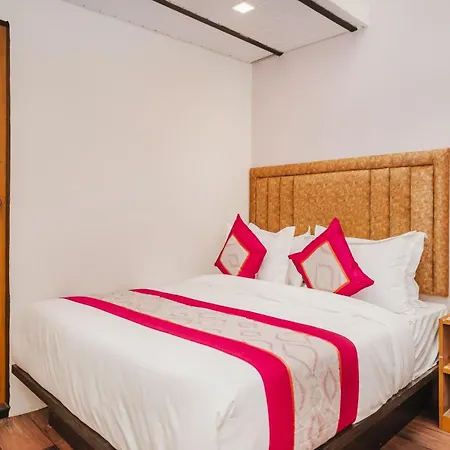 Hangout Hostel Mumbai