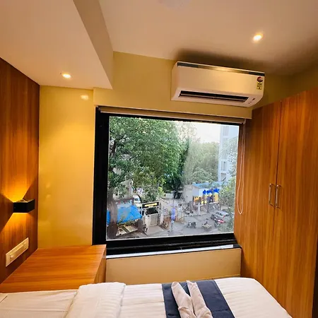 Comfort Castle Hotel Mumbai