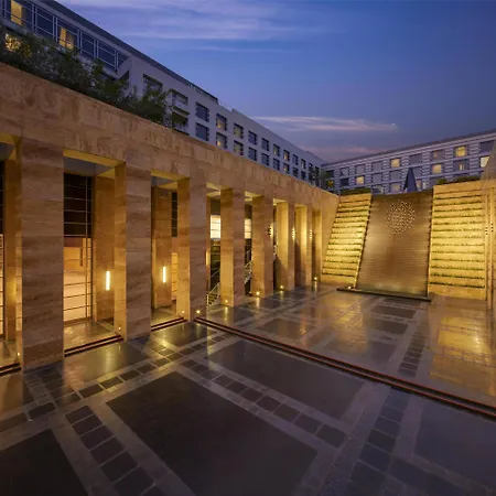 Grand Hyatt And Residences Hotel 5*