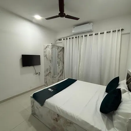 Atithi Homes Luxe Kandivali *
