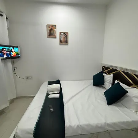 Atithi Homes Luxe Kandivali Apartment