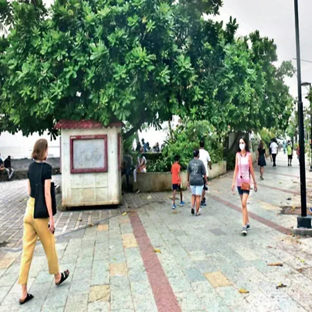 Modern 2bed Bandra Areaparkingunit 2
