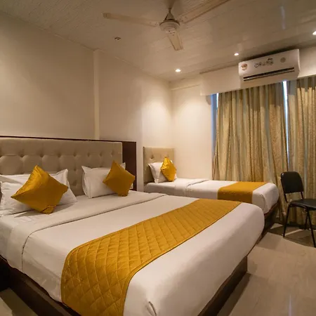Hotel Malad Opposite Malad Railway Station 3*