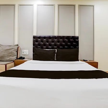 Super Collection O Ulife Hotel Mumbai