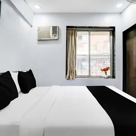 Hotel Collection O Andheri Near Airport Formerly We