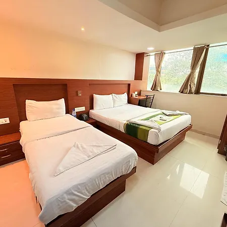 Artusinn Midc Andheri East 3*