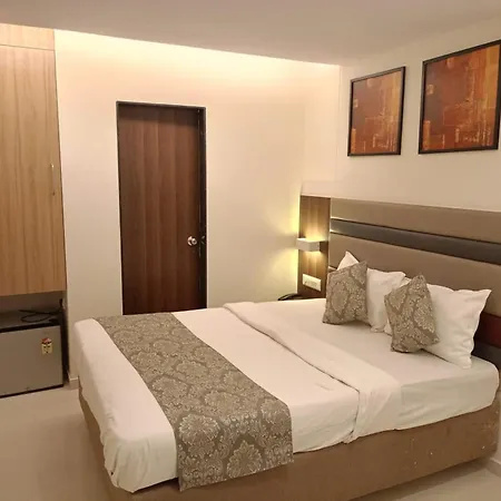 Shahi Corporate Hotel,near International Airport T-2 Mumbai
