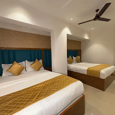 Crystal Palace Near Us Consulate Bandra Kurla Complex Mumbai Near Mumbai Airport Mumbai Hotel 3*