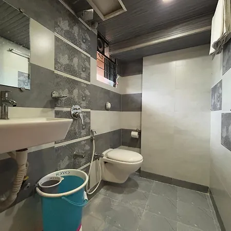 Crystal Palace Near Us Consulate Bandra Kurla Complex Mumbai Near Mumbai Airport Mumbai 3*