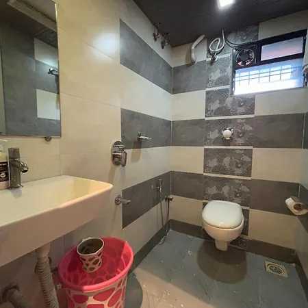Crystal Palace Near Us Consulate Bandra Kurla Complex Mumbai Near Mumbai Airport Mumbai Hotel 3*