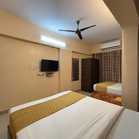 Crystal Palace Near Us Consulate Bandra Kurla Complex Mumbai Near Mumbai Airport Mumbai 3* Mumbai