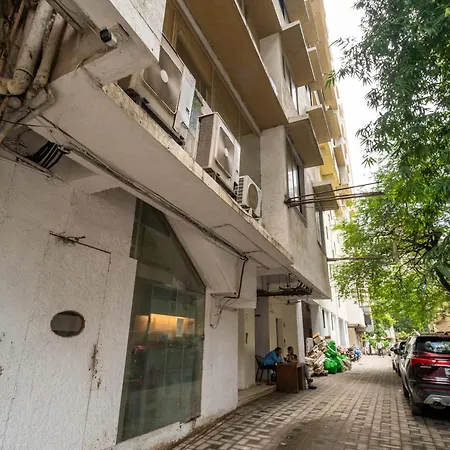 Mezzo Private 3bhk In Bandra Apartment *