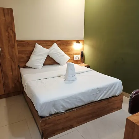 Glitz Hotels-accore Inn-saki Naka Metro Station 4*