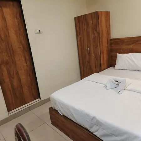 Glitz Hotels-accore Inn-saki Naka Metro Station Guest house Mumbai