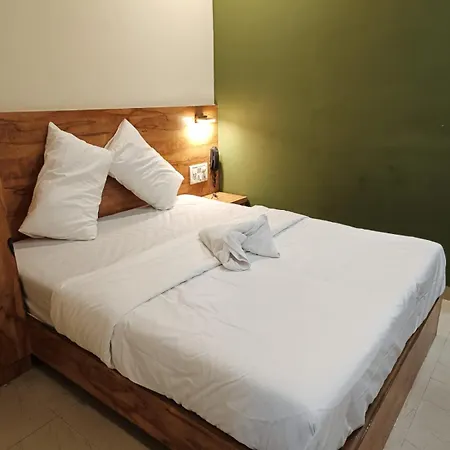 Glitz Hotels-accore Inn-saki Naka Metro Station Mumbai