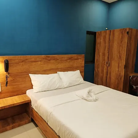 Guest house Glitz Hotels-accore Inn-saki Naka Metro Station Mumbai