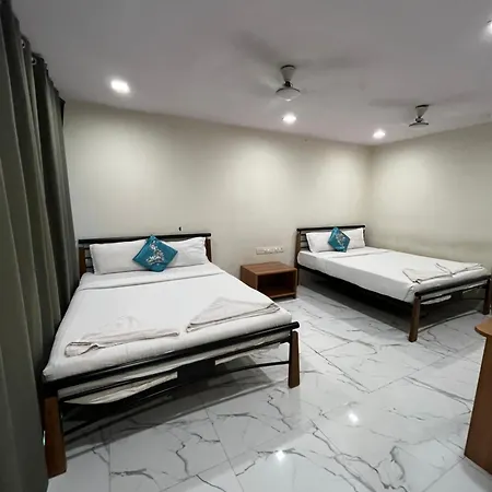 Hostel Red House - Powai Groups *