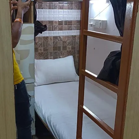 Cst Hostel Mumbai