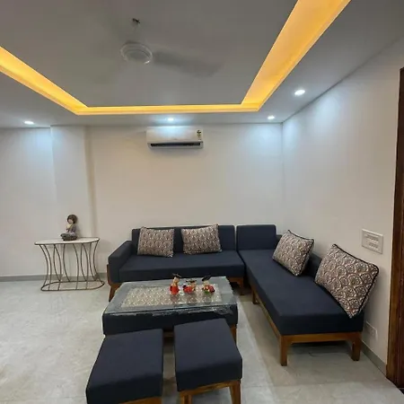 Apartment Lodha Fiorenza