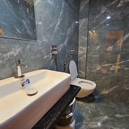 Imperial Hotel 3*