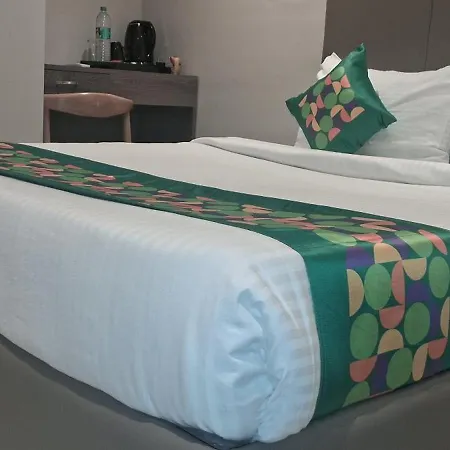 Shine Hospitality Boutique Hotel 3*