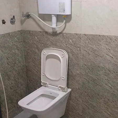 Hostel New Assar Pg Fully Ac Mumbai