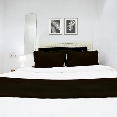 O Khar East Near Railway Station Hotel 3*