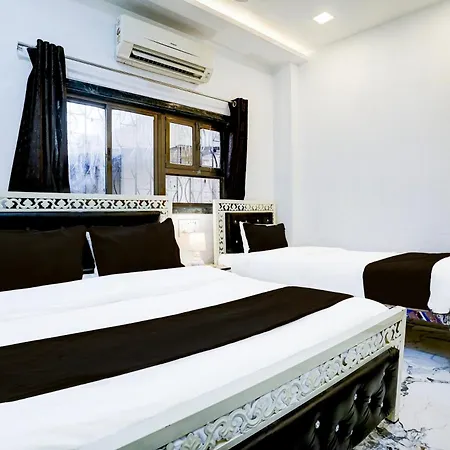 O Khar East Near Railway Station Hotel 3*