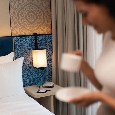 Hilton Garden International Airport Hotel
