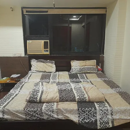 Homestay Kuber Crown Mumbai