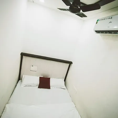 Royal And In Asalpha Hostel Mumbai