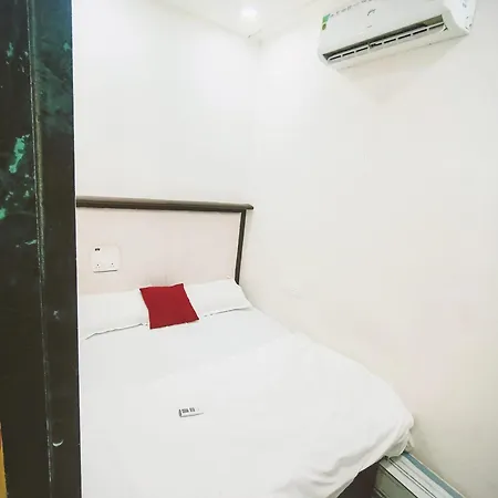 Hostel Royal And In Asalpha