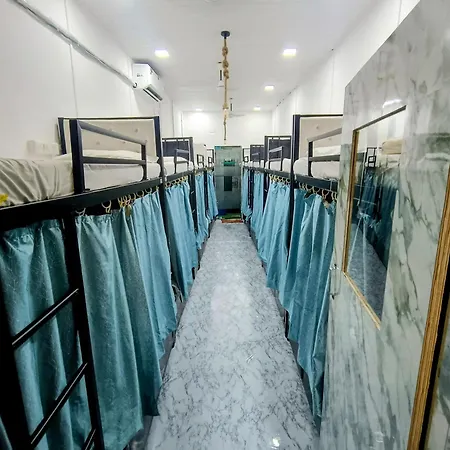 Royal And In Asalpha Hostel Mumbai