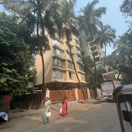 Modern 2bed Bandra Areaparkingunit 2