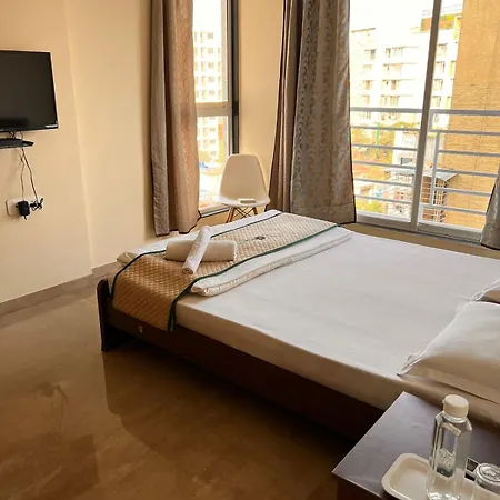 Hotel Pinaki Comfort Malad - Near Nesco & Oberoi Mall 3*